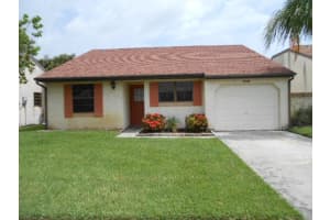 2249 SE Barrington St, Port St. Lucie, FL 34952, Sold 08/16/13