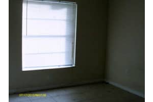 437 Executive Center Dr APT 203, West Palm Beach, FL 33401, Sold 10/31/13