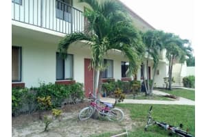 400 Nottingham Cir APT C, Greenacres, FL 33463, Sold 09/24/13