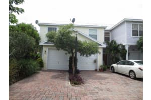 602 S Federal Hwy, Lake Worth, FL 33460, Sold 11/26/13