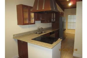 7467 NW 33rd St, Lauderhill, FL 33319, Sold 01/24/14