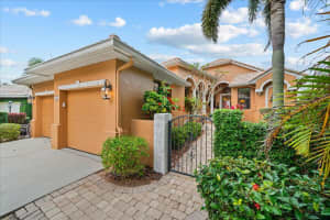 6425 Genoa Trail, Melbourne
