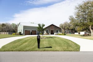 2560 Tammy Drive, Mims