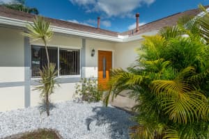 2632 Chapparal Drive, Melbourne