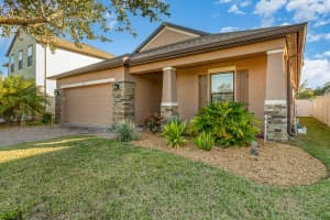 1295 Fuji Drive, Melbourne