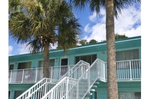 860 Ravenswood Street Se, Palm Bay