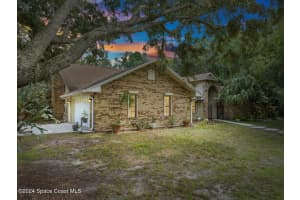 4429 Country Road, Melbourne