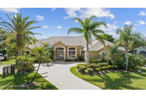 302 Sandhurst Drive, Melbourne