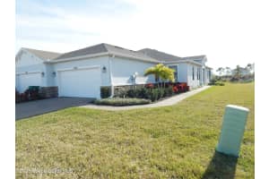 9953 Alister Drive, Melbourne