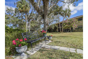400 18th Street, J8, Vero Beach