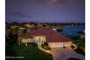 1956 Windward Way, Vero Beach