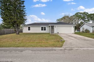 1365 Defender Street Nw, Palm Bay
