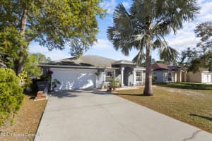 723 Pelican Court, Poinciana