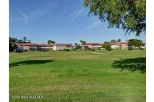 8 Vista Palm Lane, 106, Vero Beach