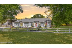 4118 Canaveral Groves Boulevard, Cocoa