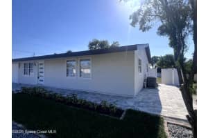 712 Badger Drive Ne, Palm Bay