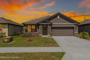 249 Bubbling Lane Nw, Palm Bay