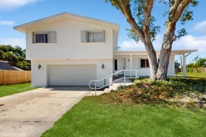 305 Darrow Avenue, Melbourne