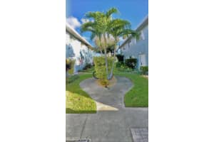198 S 14th Street, B, Cocoa Beach
