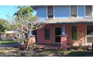 10 Olive Street, Cocoa