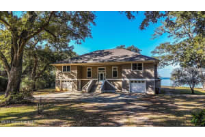 449 S Garcon Point Road, Milton