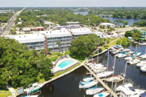 905 N Harbor City Boulevard, 403, Melbourne