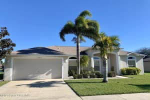 1475 Knoll Ridge Drive, Melbourne