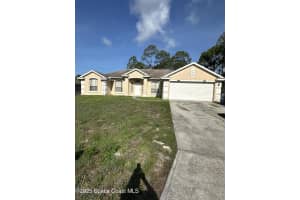 150 Hillock Avenue Nw, Palm Bay