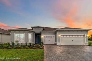 8969 Shoreline Avenue, Melbourne
