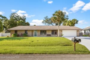 867 Huntington Street Ne, Palm Bay
