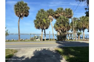 10100 S Tropical Trail, Merritt Island