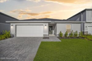 527 Glaspell Circle Se, Palm Bay