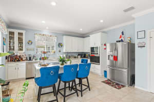 758 Carriage Lake Way, Vero Beach