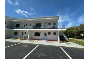 3755 S Hopkins Avenue, 11, Titusville