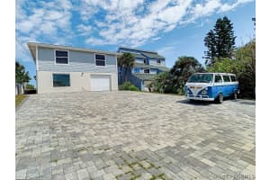 550 S Banana River Drive, 101, Merritt Island