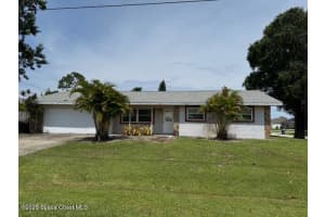 127 Buswell Avenue Ne, Palm Bay