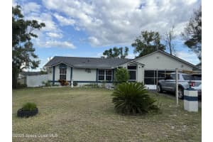 1929 Lynn River Drive, Deltona
