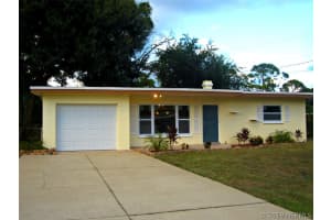 3218 Vista Oaks Circle Ne, Palm Bay