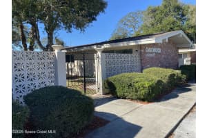 1572 Guava Avenue, B, Melbourne