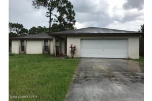 591 Borraclough Avenue, Palm Bay
