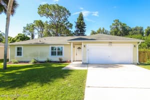 1376 Hazel Street Nw, Palm Bay