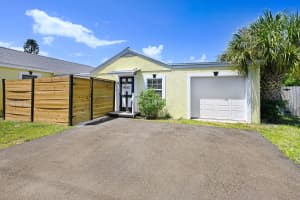 1704 Oak Street, Melbourne