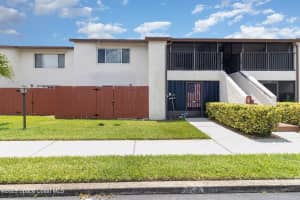 625 Ridge Club Drive, 13, Melbourne