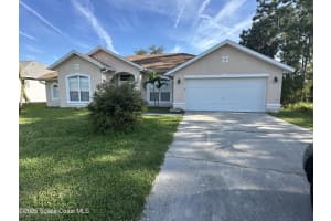 243 Sw Olsmar Street, Palm Bay