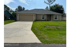 515 Holmes Avenue Nw, Palm Bay