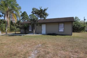 1246 Alcazar Street Se, Palm Bay