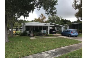 1700 Chaucer Road, Titusville