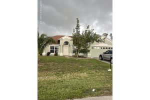 1523 Elmhurst Circle Se, Palm Bay