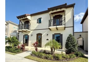 8367 Gullen Drive, Melbourne