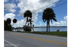 55 Riverside Drive, 203, Cocoa